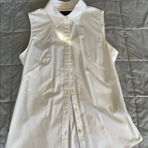 Banana Republic Sleeveless Button Down